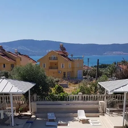 Villa Ferienhaus Direkt Am Strand Naehe Ca 700M Vom Didim Akbuek Apartment