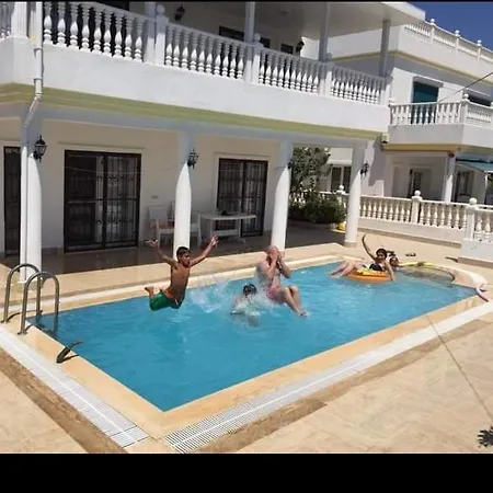 Villa Ferienhaus Direkt Am Strand Naehe Ca 700M Vom Didim Akbuek Apartment *