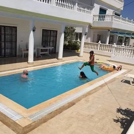 Apartment Villa Ferienhaus Direkt Am Strand Naehe Ca 700M Vom Didim Akbuek